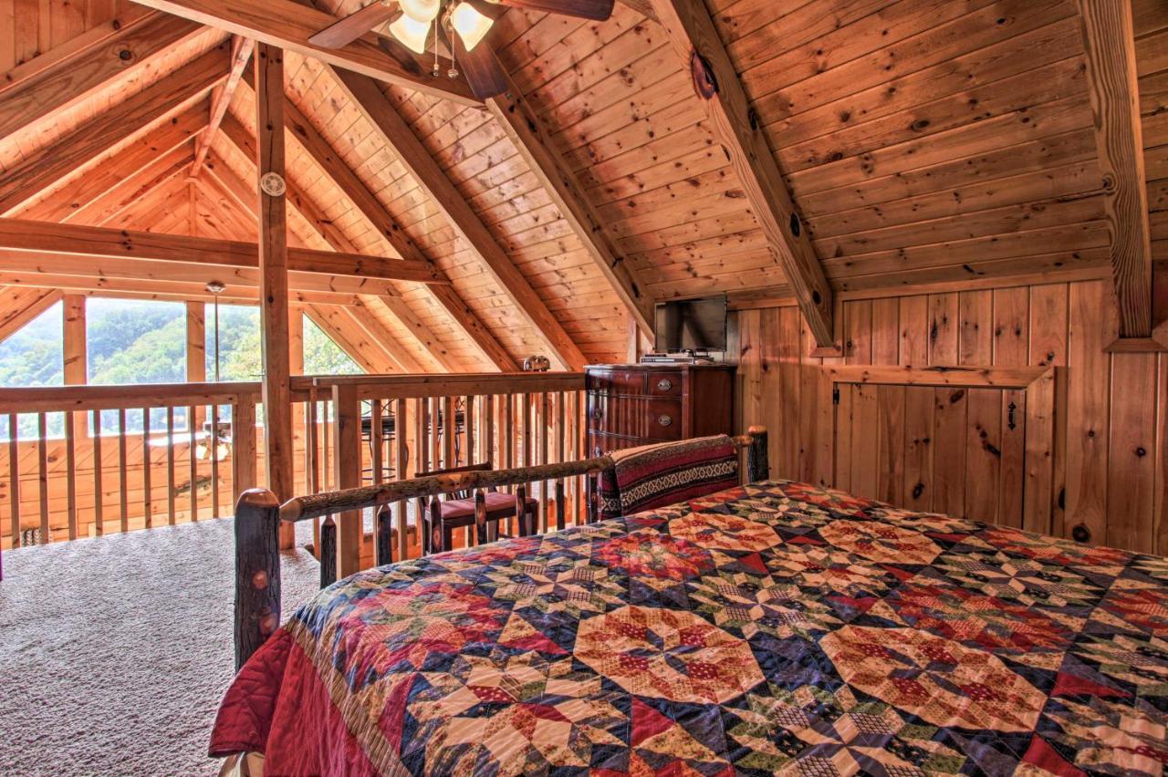 Pigeon Forge Scenic Solitude With Private Hot Tub! Exterior photo