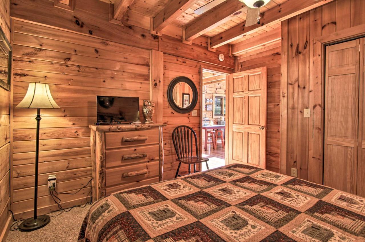 Pigeon Forge Scenic Solitude With Private Hot Tub! Exterior photo