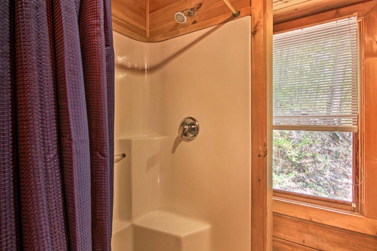 Pigeon Forge Scenic Solitude With Private Hot Tub! Exterior photo